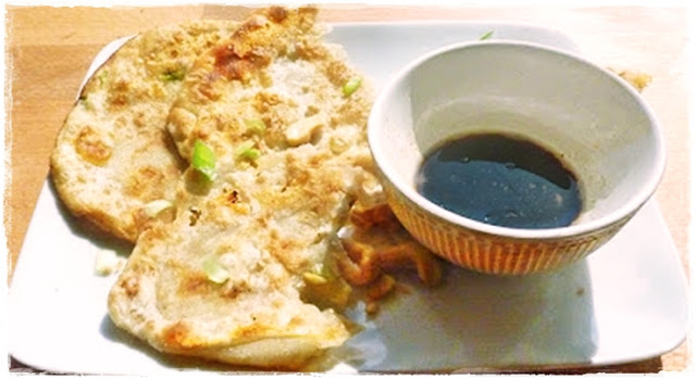 chinese-pancakes-with-dipping-sauce